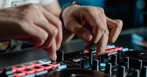 Numark Party Mix III: il controller DJ di nuova generazione