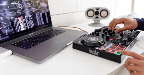 10 passaggi per riuscire nel tuo primo mix da DJ