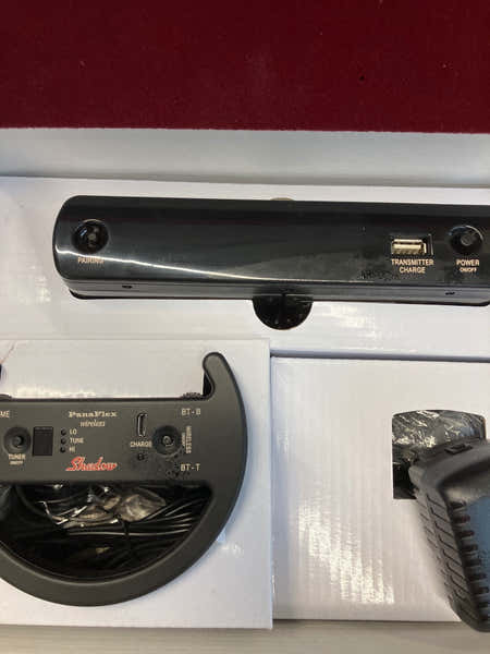 Shadow PANAFLEX WIRELESS SYSTEMS FOR ACOUSTIC GUITAR - B Stock