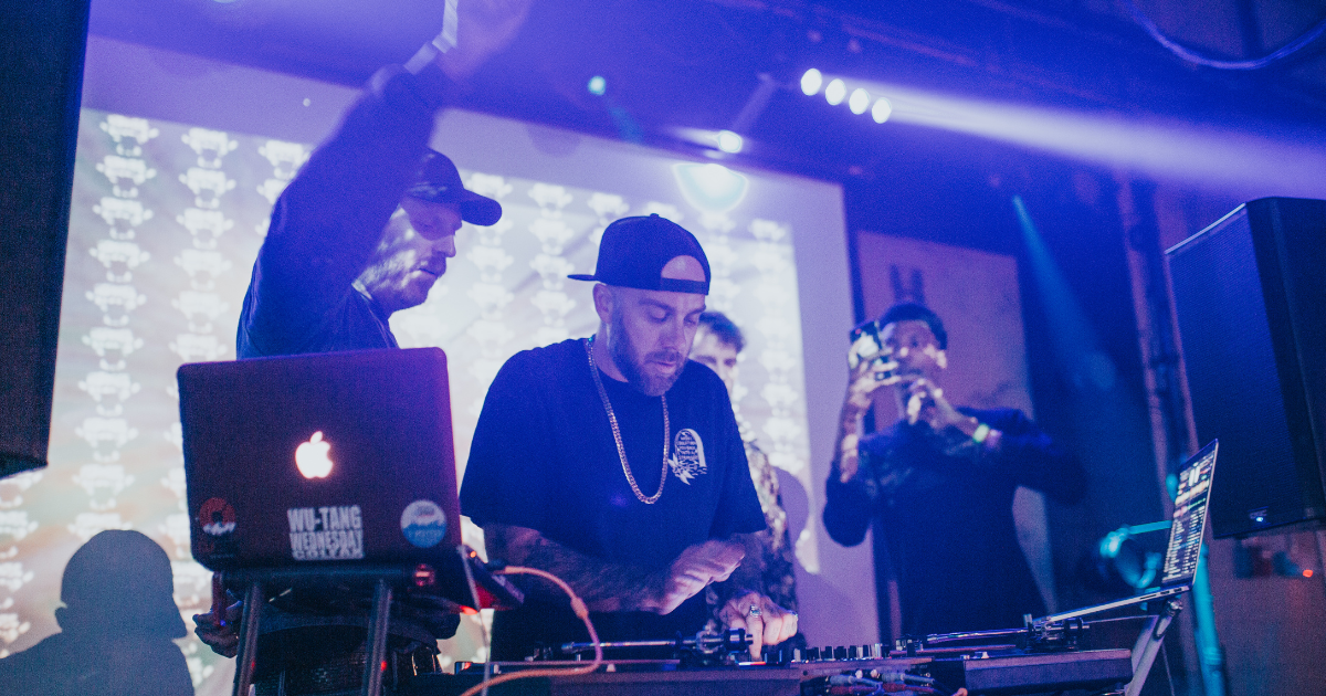 Fixer ses tarifs en tant que DJ : conseils pour débuter