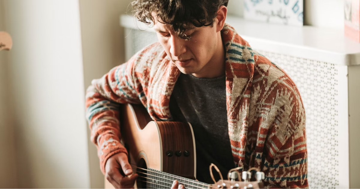 Top 5 des meilleures guitares pour adulte débutant :   choisissez le bon modèle
