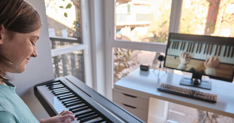 Imparare il pianoforte da soli: come riuscirci senza insegnante