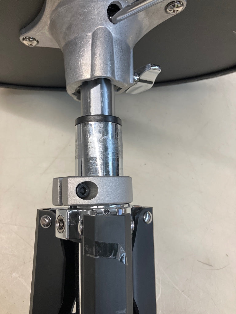 Sedile Roadster Triangle D-1500RGL Sistema a cilindro - Stock B