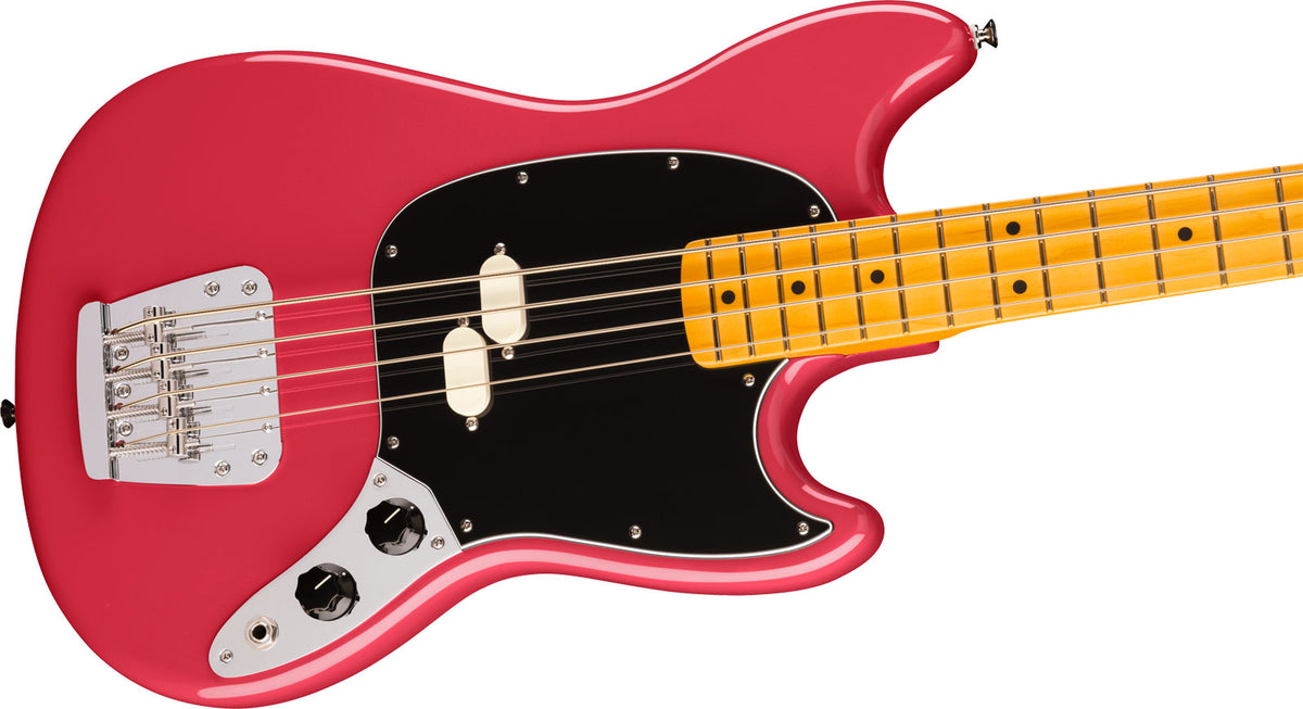 American Professional Classic Mustang Bass MN Dakota Red sbiadito