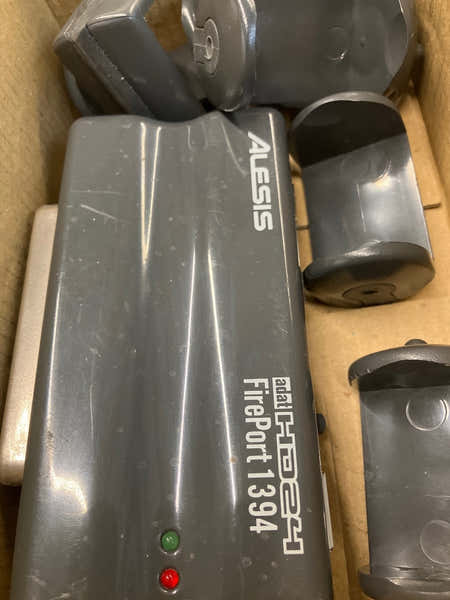Alesis FIREPORT 1394 - Stock B