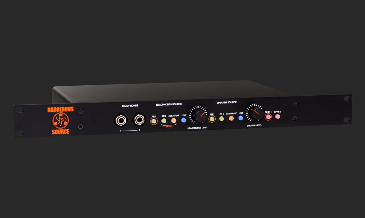 DM20 Source Kit rack