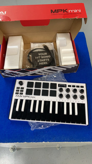 MPK Mini MK3 White - B Stock