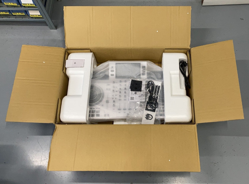 SC Live 4 White Edition - Stock B