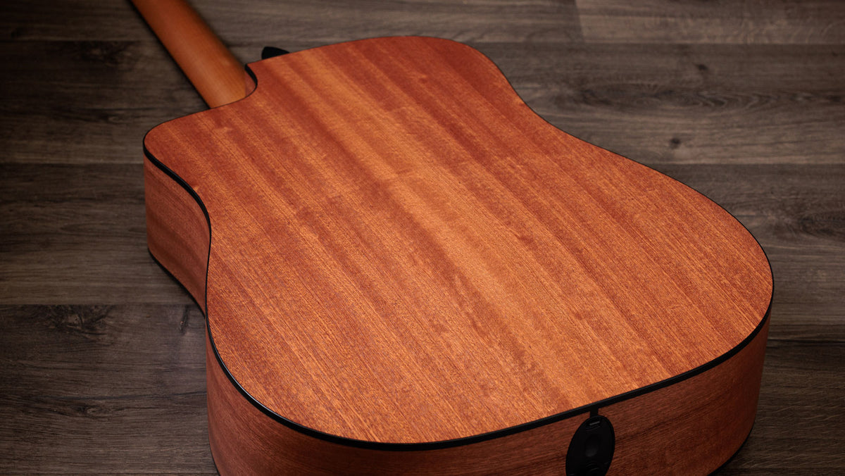 110ce Dreadnought Naturale