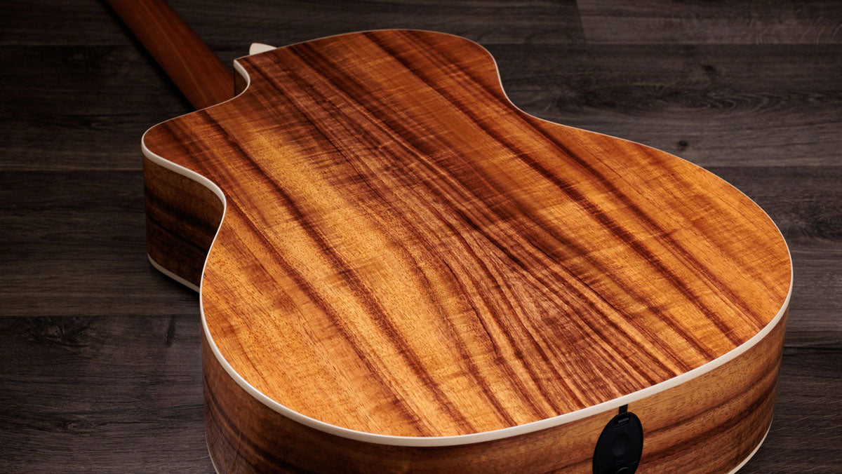 214ce-K DLX Naturale Grand Auditorium