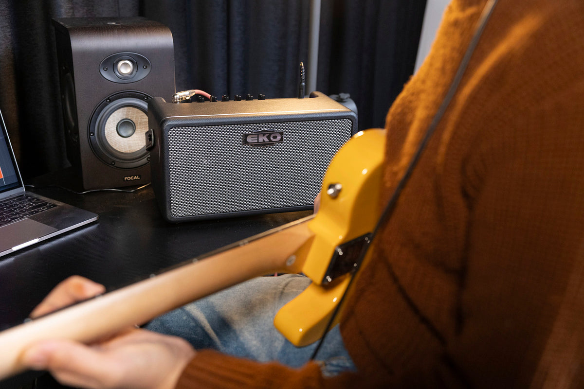 BAIO Amp 25 - ampli compatto con modelli + effetti + batteria + Bluetooth