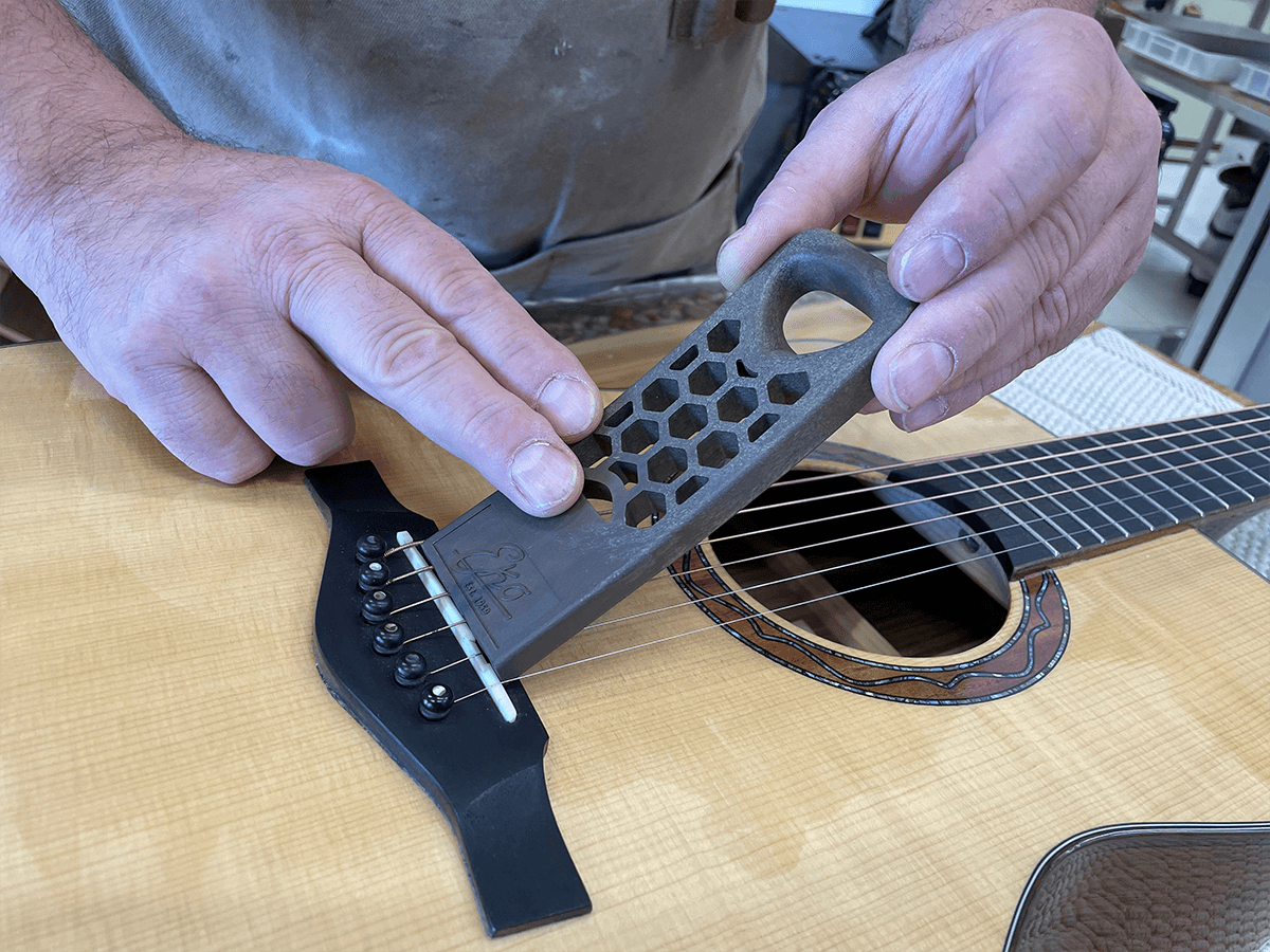 Amplificatore piezoelettrico