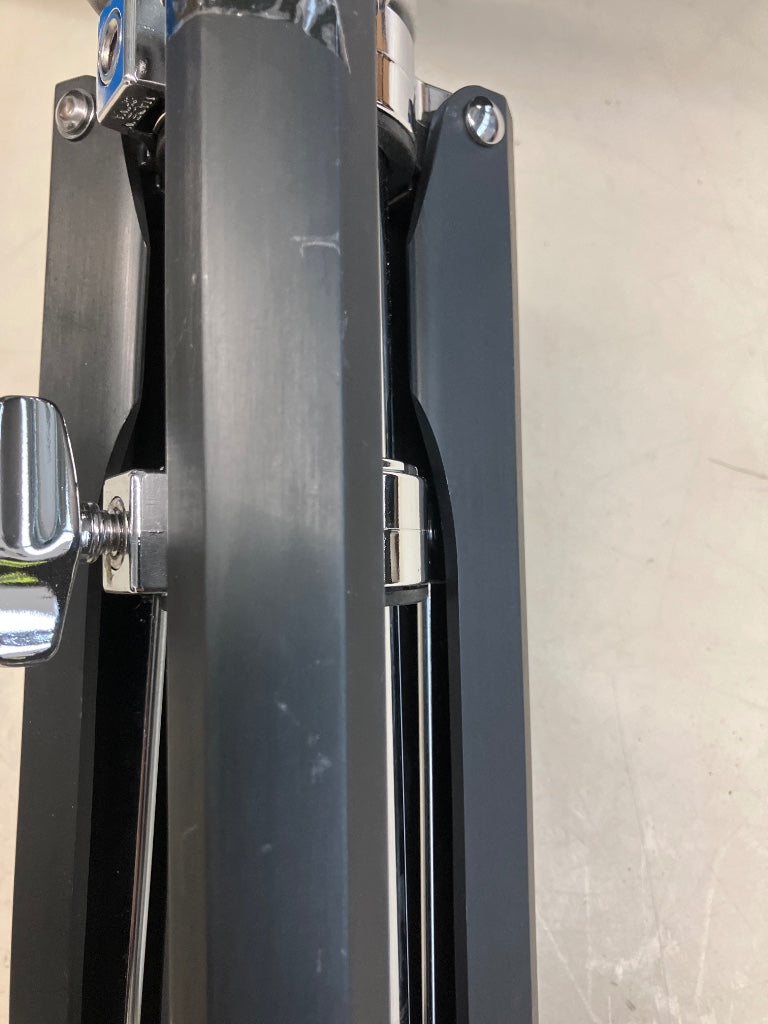 Sedile Roadster Triangle D-1500RGL Sistema a cilindro - Stock B