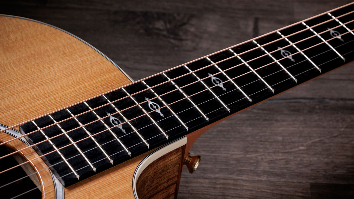 214ce-K DLX Naturale Grand Auditorium