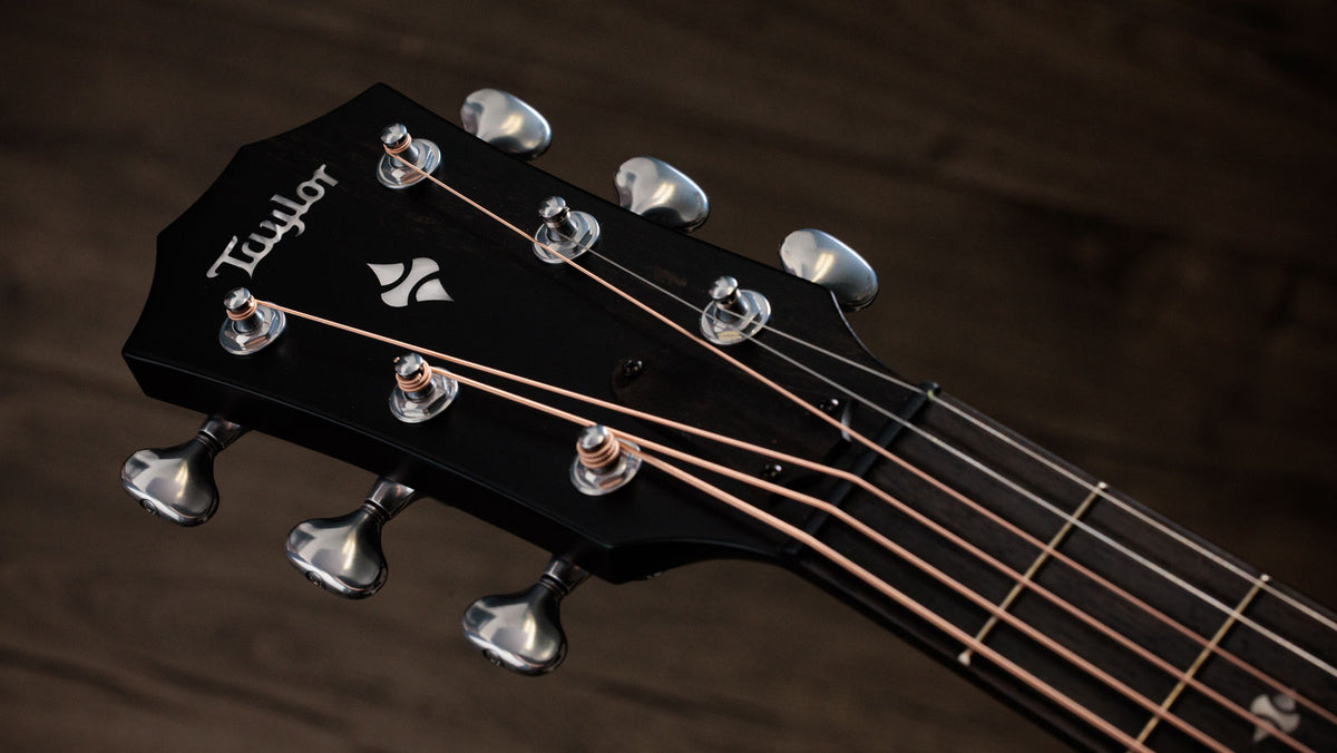 Builder's Edition 524ce Next Generation Naturale Grand Auditorium