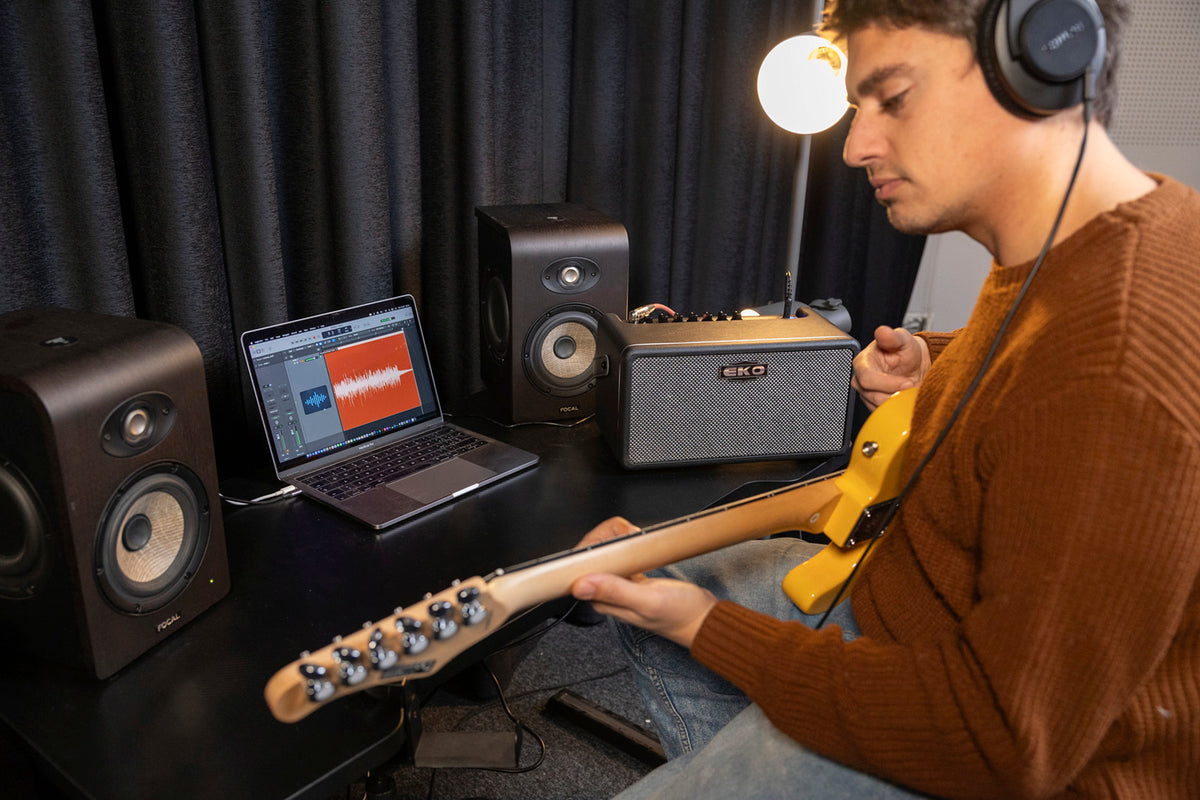 BAIO Amp 25 - ampli compatto con modelli + effetti + batteria + Bluetooth