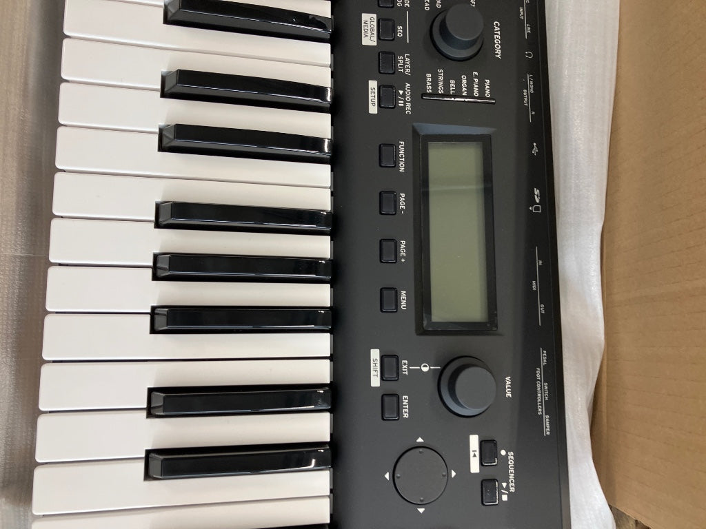 Korg KROSS2 61 Tasti - Stock B