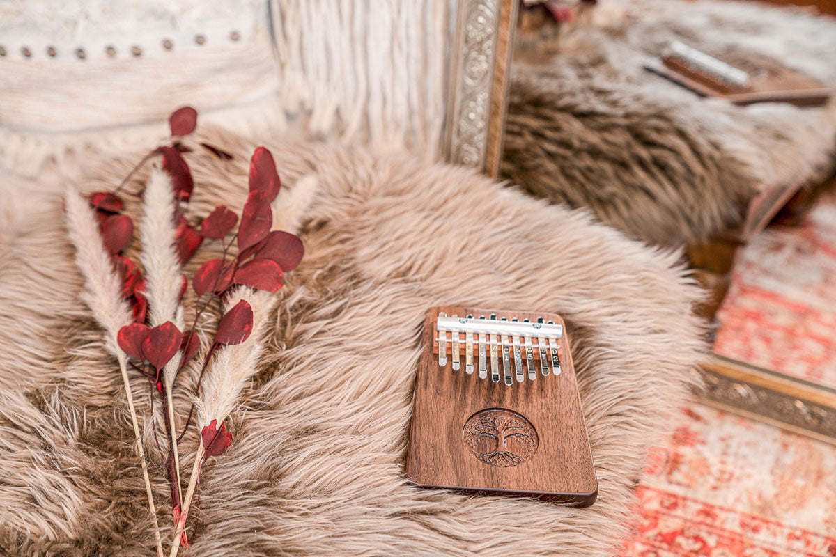MEINL SONIC ENERGY SOLID KALIMBA 10 NOTES BLACK WALNUT TREE OF LIFE