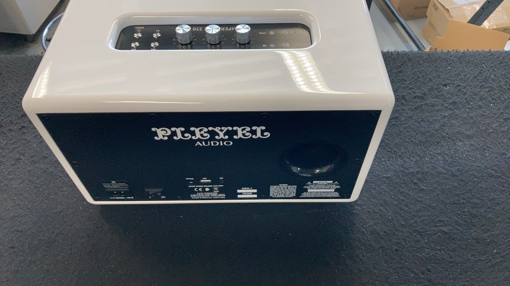 IMPERATOR SPEAKER WHITE - B Stock