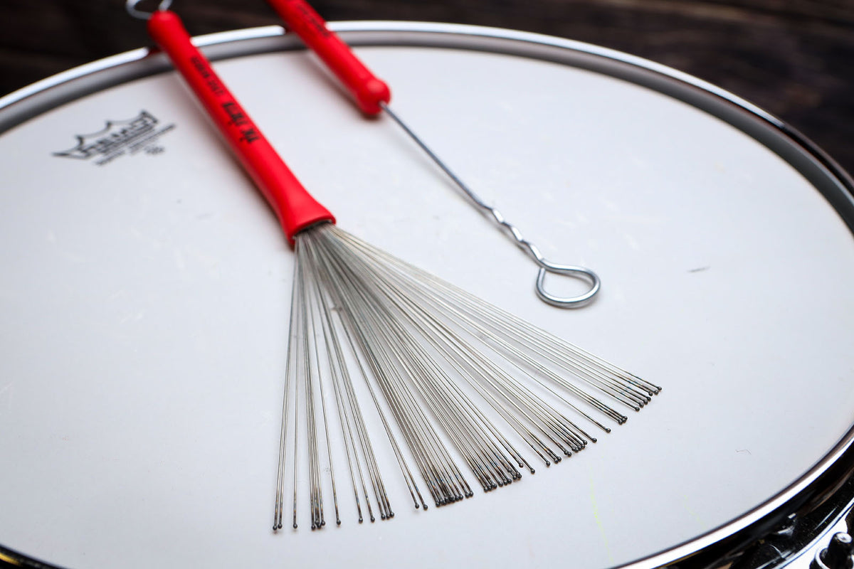 LW - BRUSH LIVE WIRES