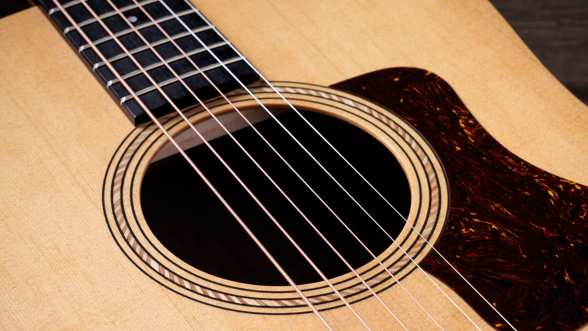 Academy 10e Naturale Dreadnought
