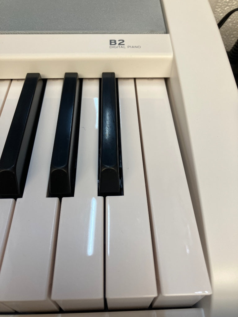 B2 WH - Stock B
