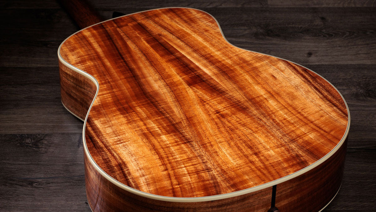 Gold Label K14e Koa hawaiano Sunburst Grand Auditorium