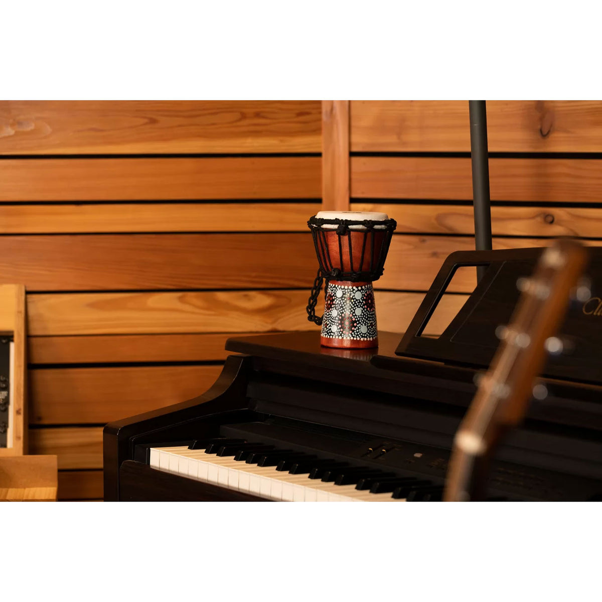 DJEMBE XX SMALL RED FLOWER