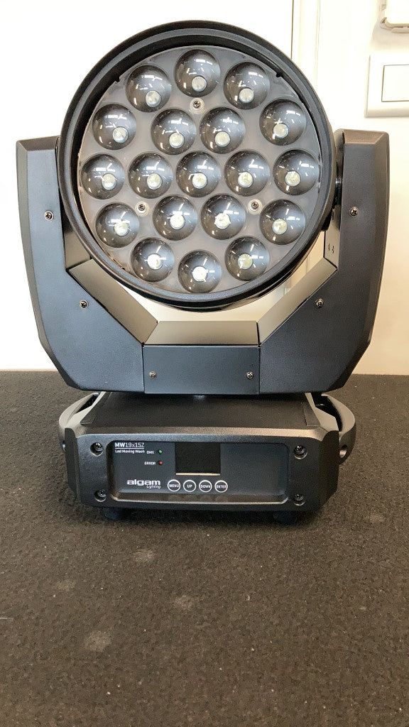 Testa mobile Wash Zoom 19 X 15W LED 4 in 1 - Stock B