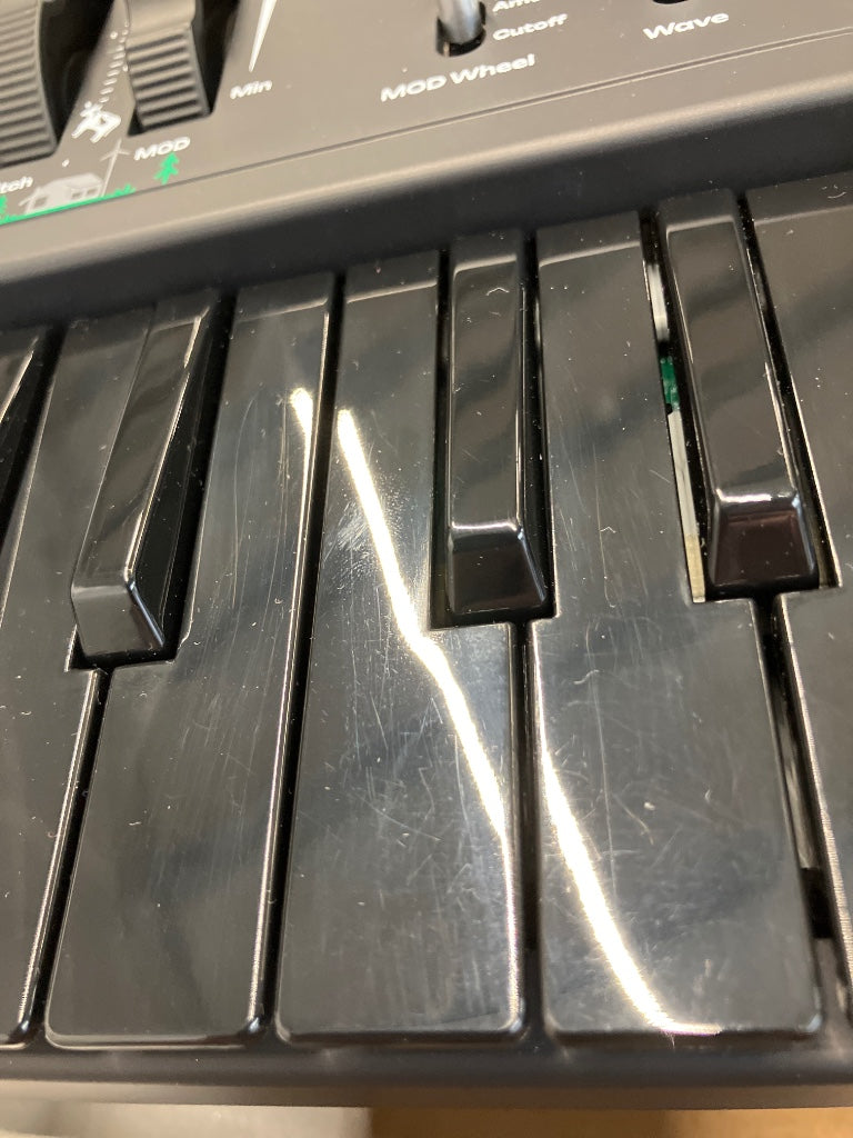 MicroBrute UFO - Stock B