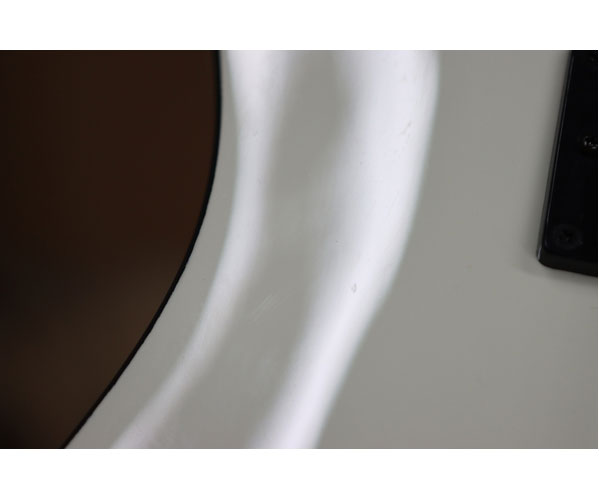 B-Stock / Demon 6 - Bianco vintage