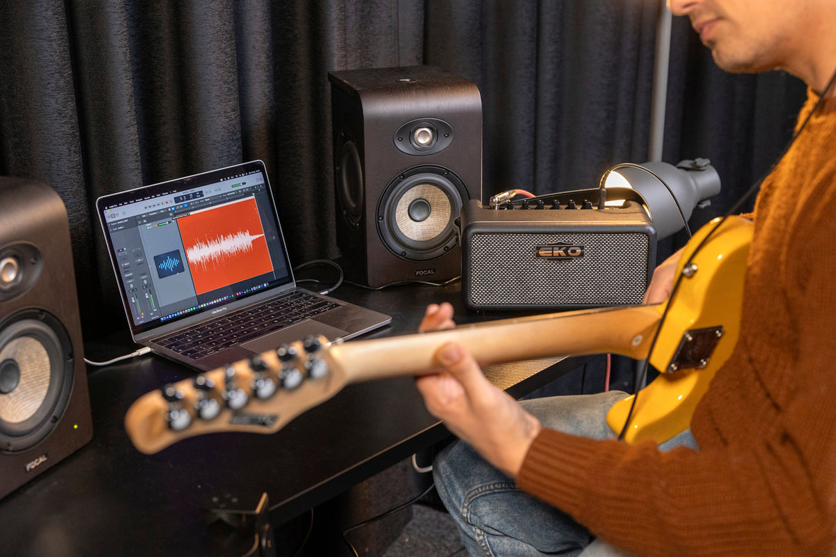 BAIO Amp 15 - ampli compatto con modelli + effetti + Bluetooth