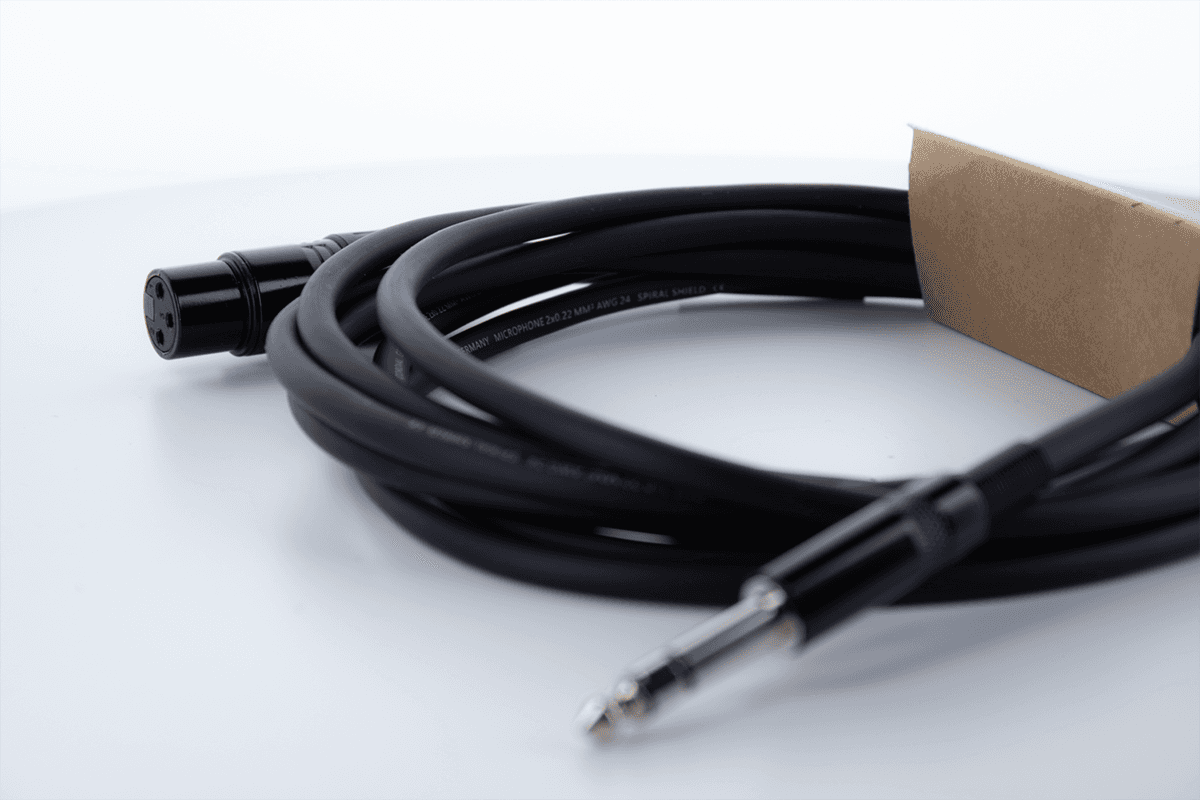 XLR FEMALE AUDIO CABLE / STEREO JACK - 6 M
