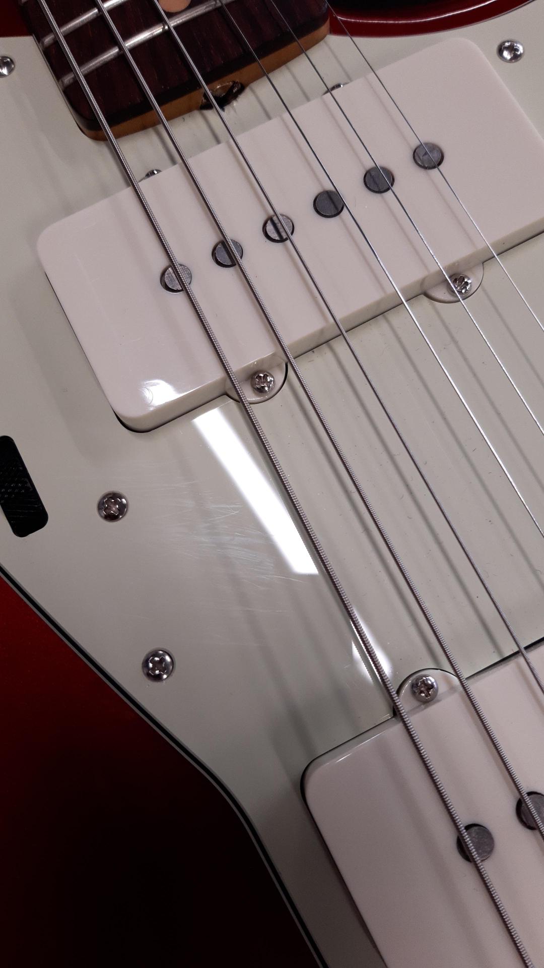 Jazzmaster Mid '60s Vintera III RW Candy Apple Red - STOCKB