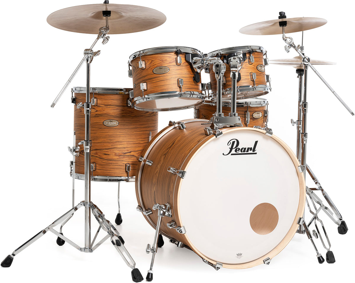 Decade Maple Artisan Rock 22" Satin Caramel Veil