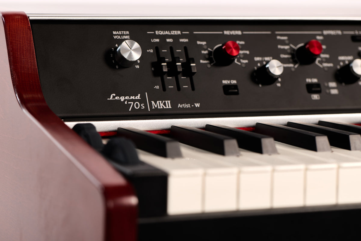 LEGEND'70s MK2Artist-W