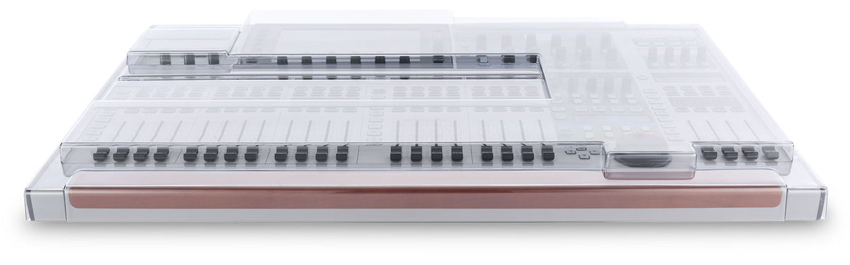 Behringer Wing copertura