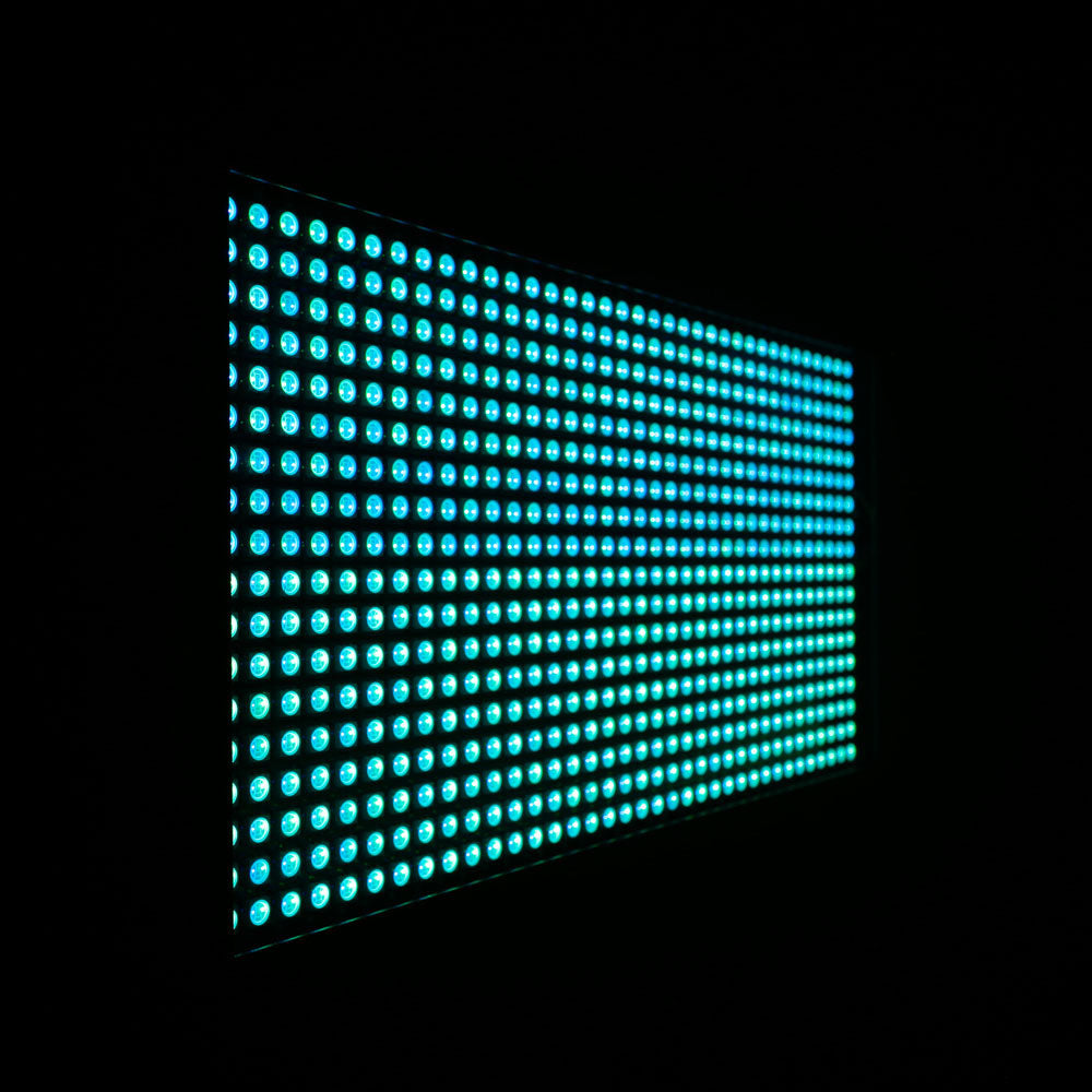 THUNDER WASH 600 RGB - PROIETTORE 3 IN 1 (STROBE BLINDER WASH) 648 LED 0.2 W RGB