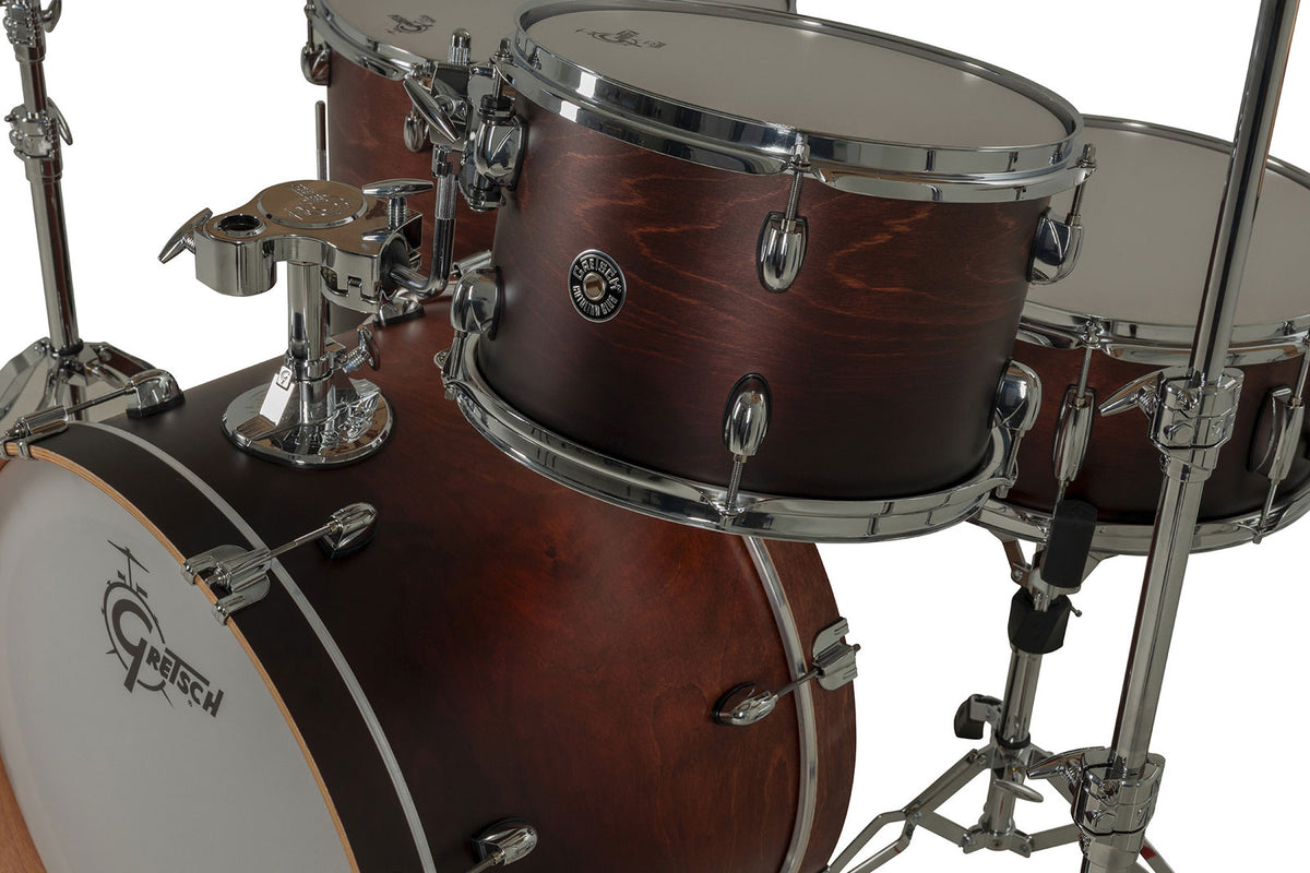Shell-set Catalina Club Satin Antique Fade