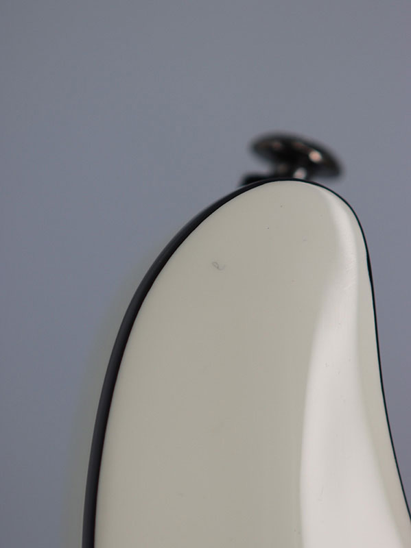 B-Stock / Demon 6 - Bianco vintage