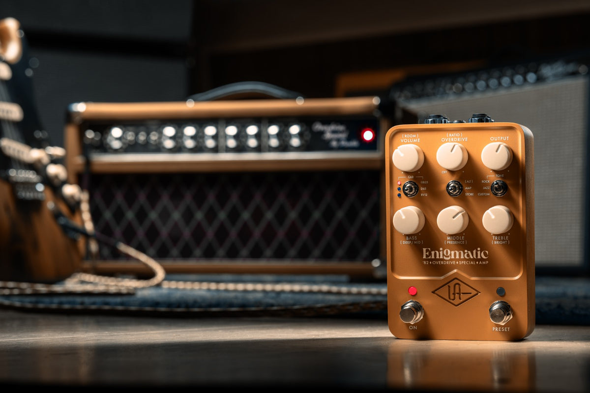 UAFX Enigmatic 82 Overdrive Special Amplificatore